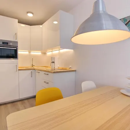 Hanseat Ii App 102 Inkl Strandkorb Grömitz